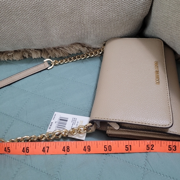 Michael Kors Jet Set Crossbody Bag Beige - Picture 9 of 9